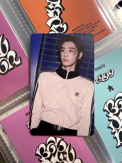 ❇️ 19.99 環球 預售單封特典卡 adidas 金桐儇