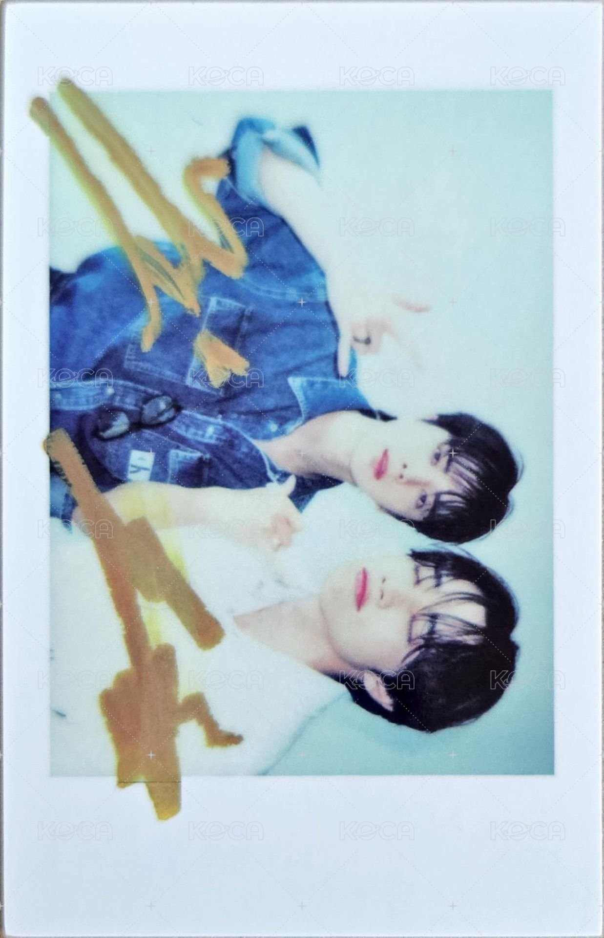 雜誌卡 伊周 正面