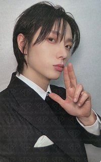 WHY.. m2u 1.0 幸運卡 西裝 1