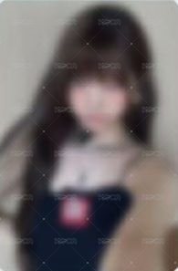 FAMOUS yeti 2.0 幸運卡  正面