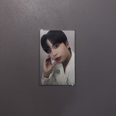 Ashes to Light 初回盤 專輯卡