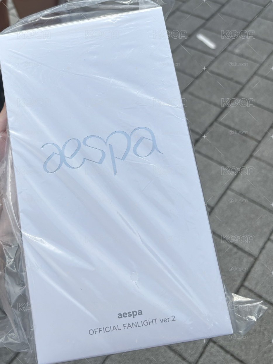 現貨 aespa 二代手燈 含小卡