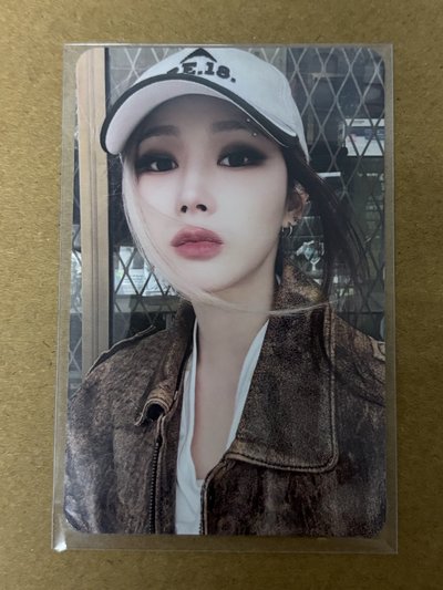 （瑕）aespa Giselle 吉吉 MY WORLD 專輯卡 tabloid版專卡 吉