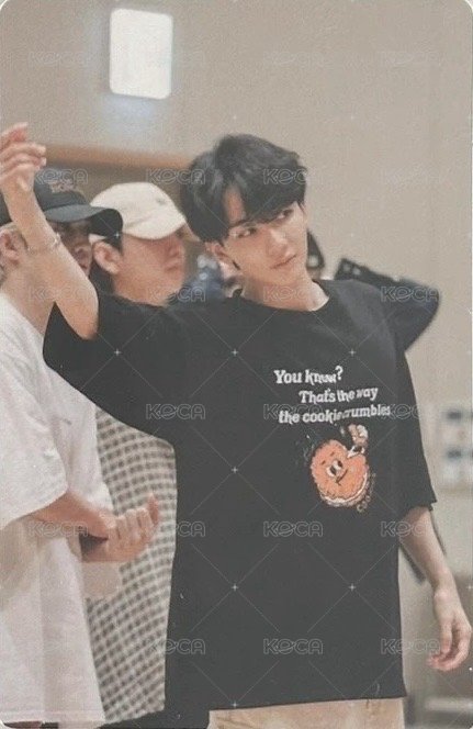 FOLLOW FELLOW 隨機卡  正面