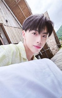 NEVER BEEN 隨機卡 