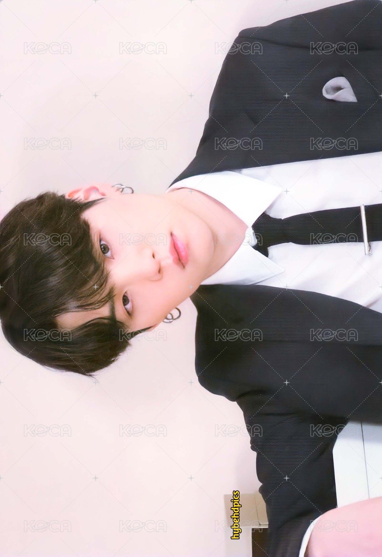 ARMY 會員禮卡 Merch Box #5 正面