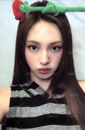 24 玫瑰日 yg 線下 幸運卡  正面