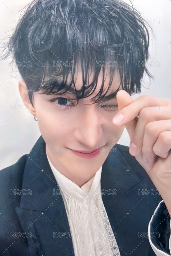 25‘FM｜HOLIDAY 會員禮卡 續會卡 正面