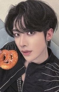 正規一 ma 簽售卡 吃麵包 ver.