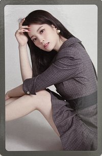 Eyes Wide Open 專輯卡 預售禮