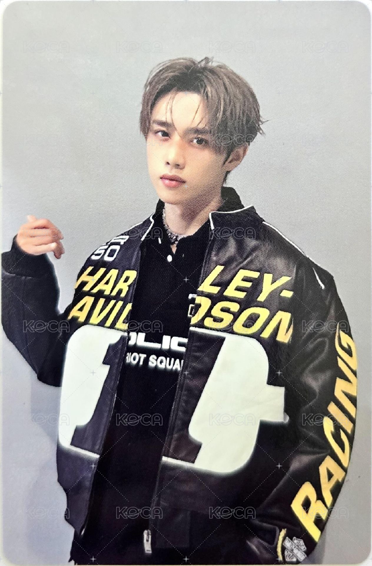 2025 SEASON’S GREETINGS  年曆卡  正面