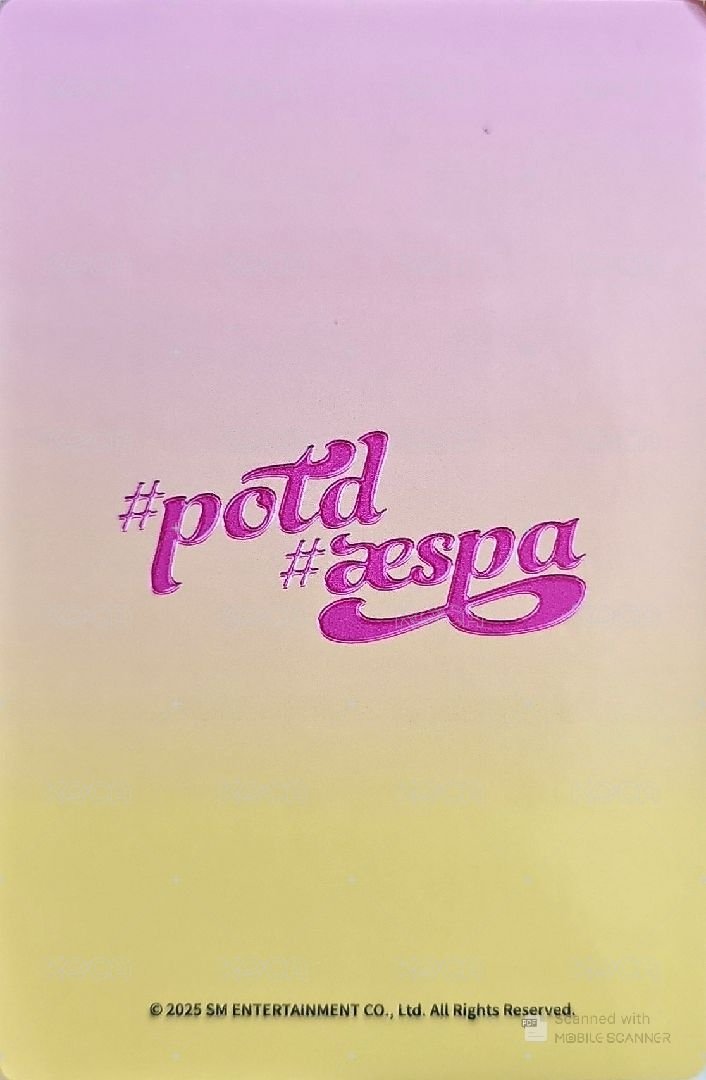 #potd展會 周邊卡 aespa 廣州快閃衛衣 背面
