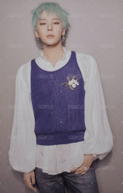 Übermensch 周邊卡 首爾線下展覽卡 正面