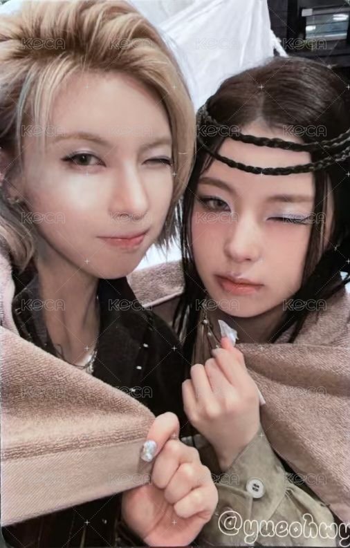 FORWARD 愛豆驛站 2.0 簽售卡  正面