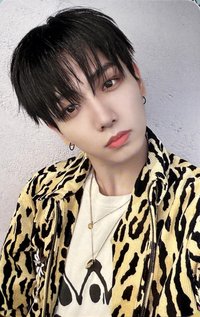 WHY.. km蝦皮 2.0 簽售卡 3