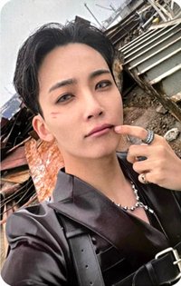 正四 yzy B 簽售卡 語音卡