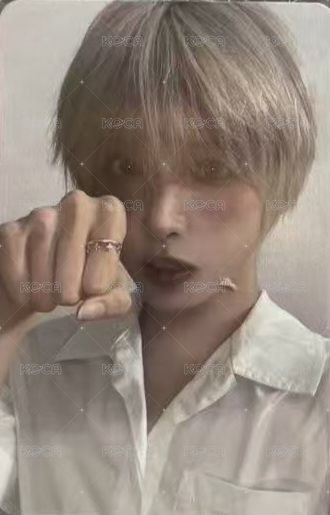 正規一 k4 預售 特典卡  正面