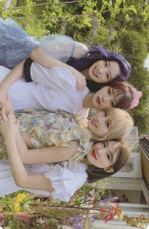 MORE & MORE 專輯卡  正面