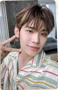 代言卡 CLEAN香水卡