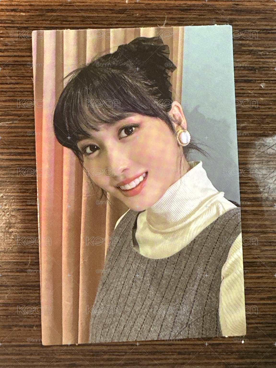 Momo Eyes Wide Open 專卡