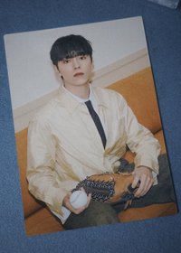 25’Holiday Vernon隨機卡59