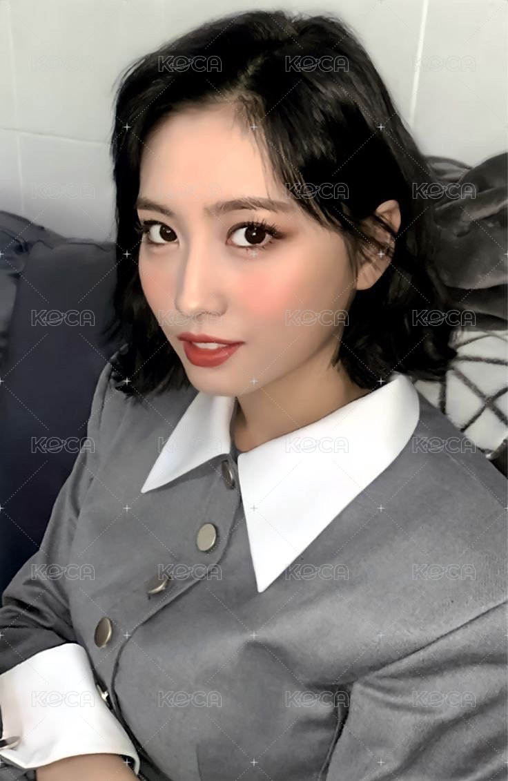 Eyes Wide Open 專輯卡  正面