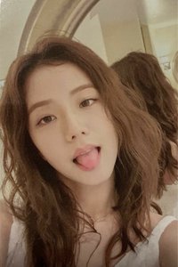 2019夏日日記 專輯卡 吐舌秀