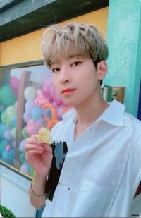 MINI8 yzy B 簽售卡 