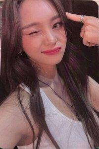 迷三 k4 線上 簽售卡 憂鬱時請跟著做這個pose