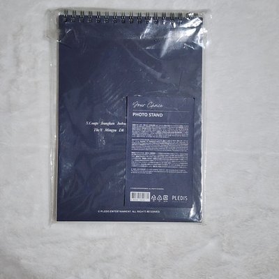 YOUR CHOICE PHOTO STAND - 無使用過，只有拆開翻過一次