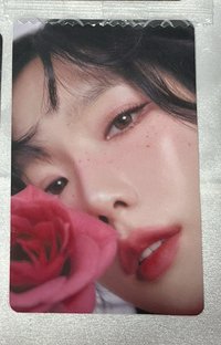 日本隨機卡（右）