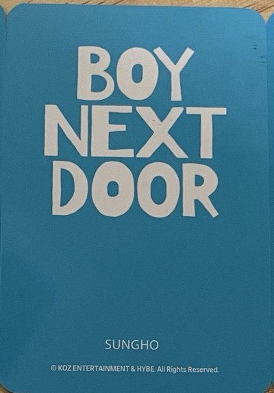 BOYNEXTDOOR 手燈卡（有廠損）