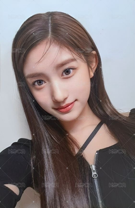 ELEVEN 專輯卡 黑版 正面