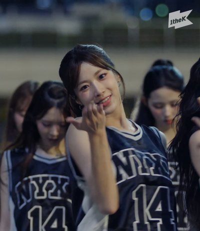 tripleS Nien 1theK 活動抽選拍立得