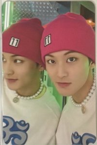 疾馳 (2 Baddies) 專輯卡 