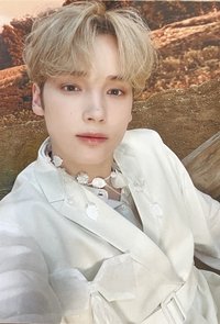 24’巡迴 周邊卡 外套卡