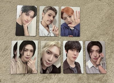 現貨 8ROOM 第二週卡包卡