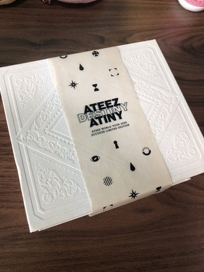 限量香水組含小卡