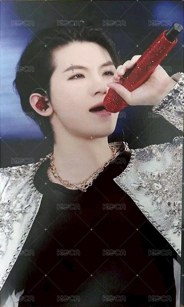 FOLLOW AGAIN 環球 藍光特典 明信片  正面