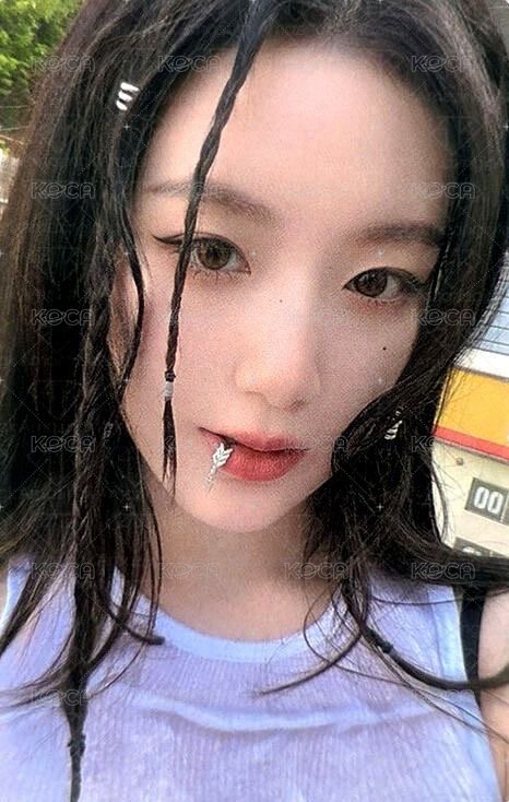 I SWAY k4 預售1.0 特典卡  正面