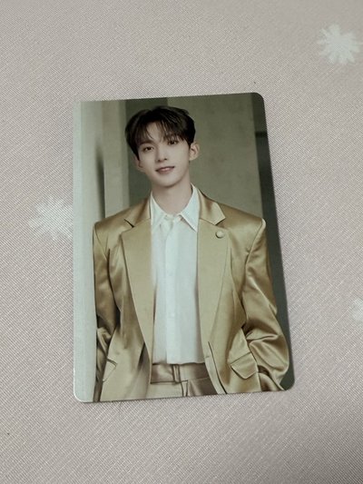 Right Here卡包隨機卡