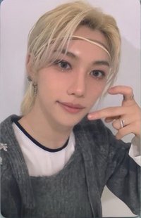 樂-STAR yzy 末場 簽售卡 