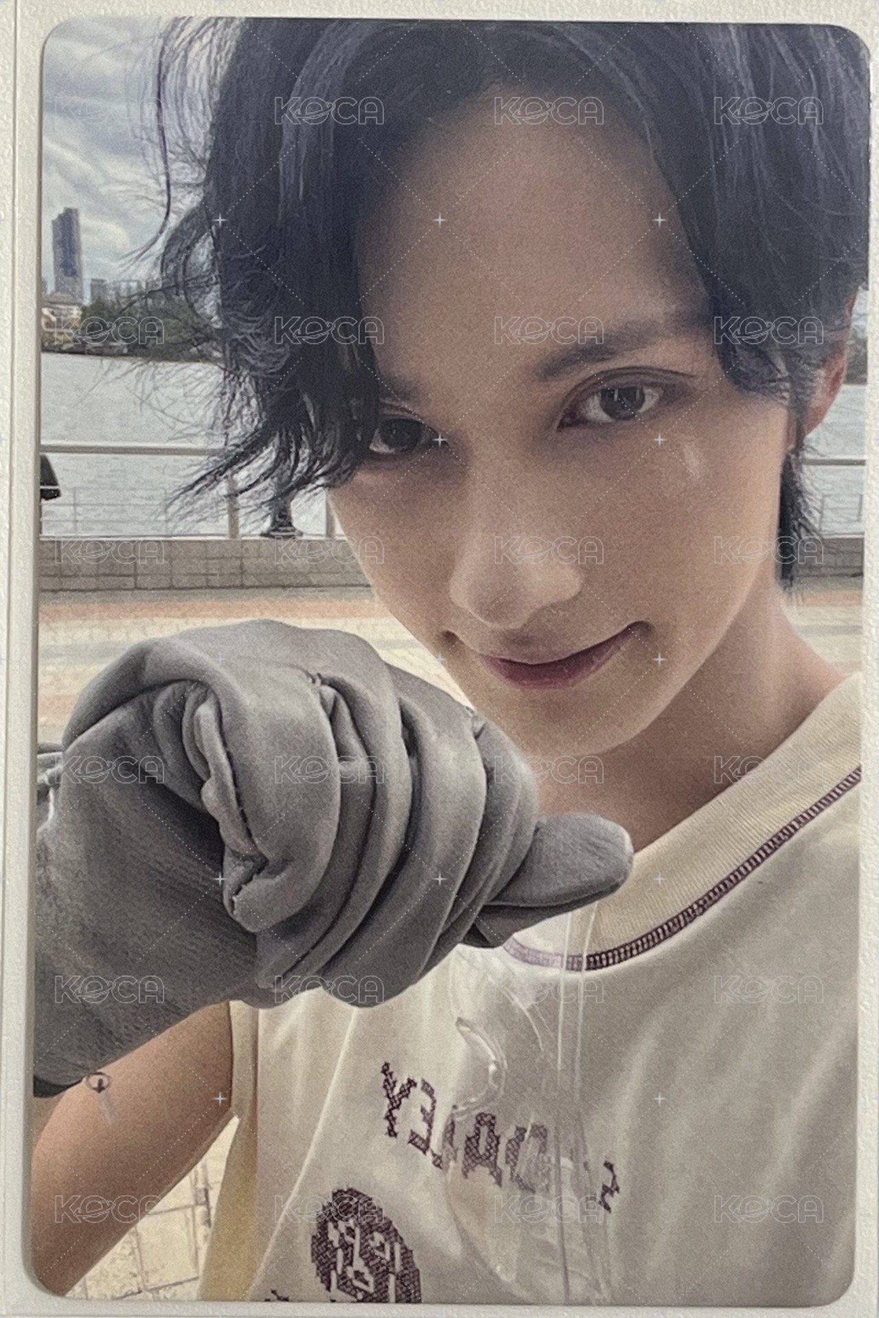 MINI12 yzy D 簽售卡  正面