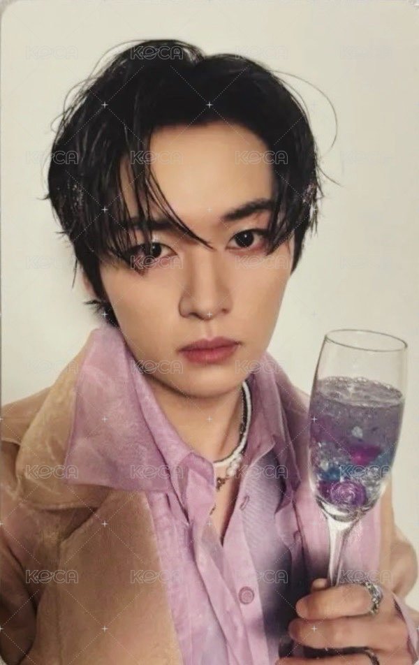 Hollow 專輯卡 初回生產限定盤B 正面